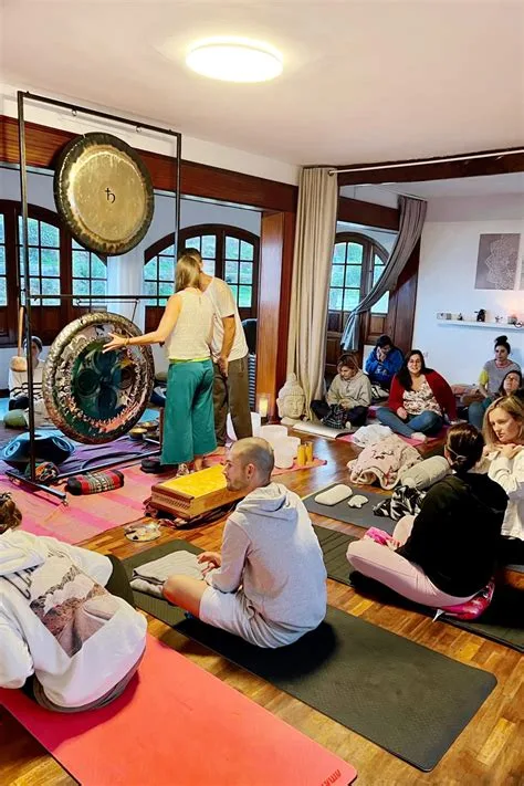 Clases de Yoga en Valencia - Shambhala Yoga School & Stay